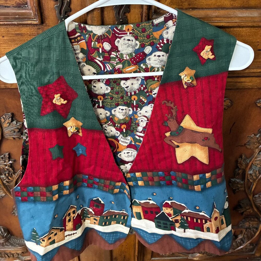 Handmade Christmas Vest Reversible M-L Bears Santa Village Women's Cottagecore. - Picture 1 of 8